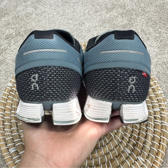 SOLD | On Cloud 2.0 Women’s Low Top Running Shoes in Tide Magnet Size 8.5 - Picture 5 of 16